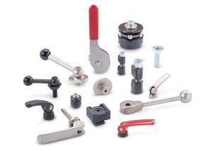 Tensioning with eccentric cams and wedge clamps